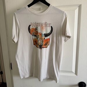 Wrangler White T-Shirt with Bull Skull Graphic
